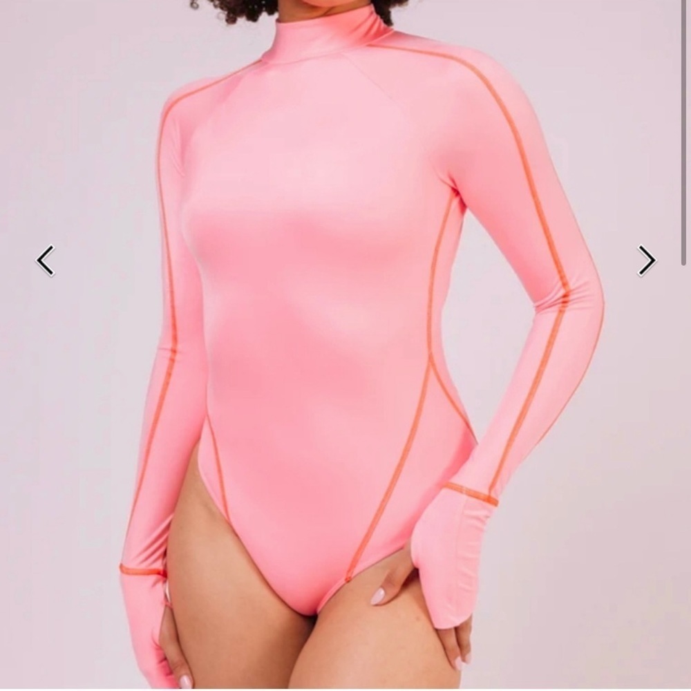 HAH Gloves off Swimsuit